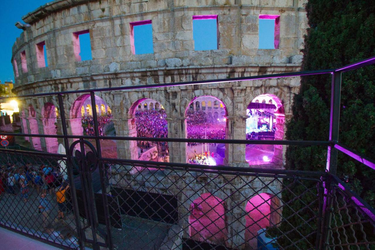 PUY Arena & Seaview Luxurious Residence מראה חיצוני תמונה