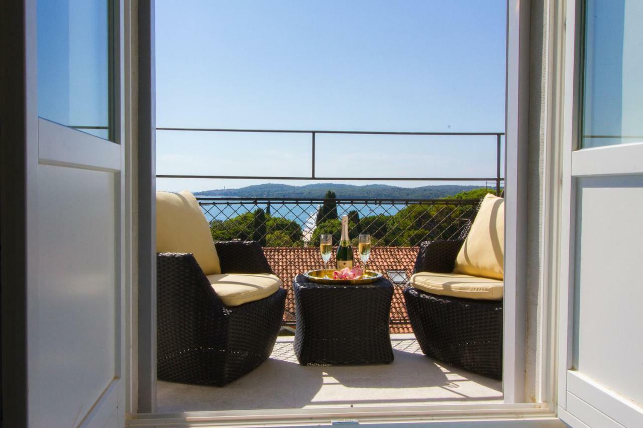 PUY Arena & Seaview Luxurious Residence מראה חיצוני תמונה